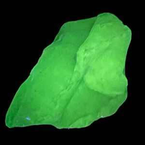 Emerald Translucent Art Glass‎ Cullet Glowing Manganese Slag Glass #5GX5